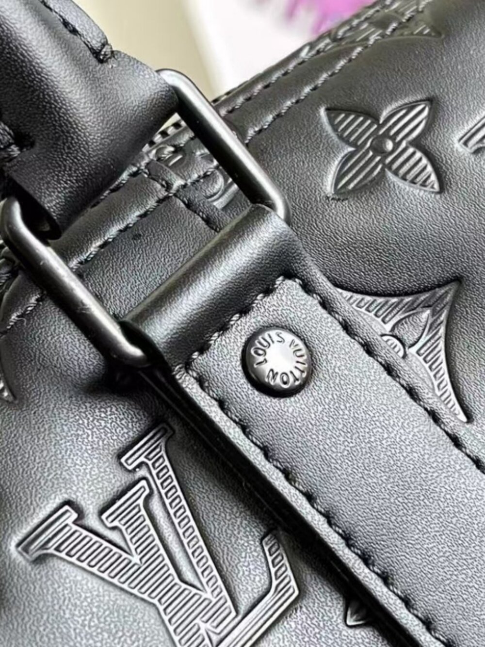 Louis Vuitton Keepall 50 Monogram Shadow Leather - Picture 5 of 9